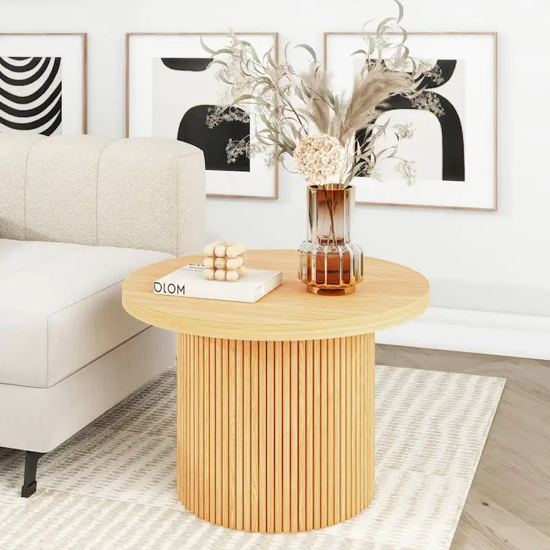 Table basse ronde en bois avec piètement cannelé
