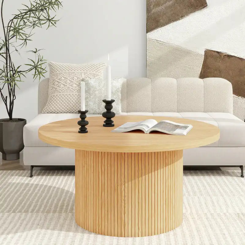Table basse ronde en bois avec piètement cannelé